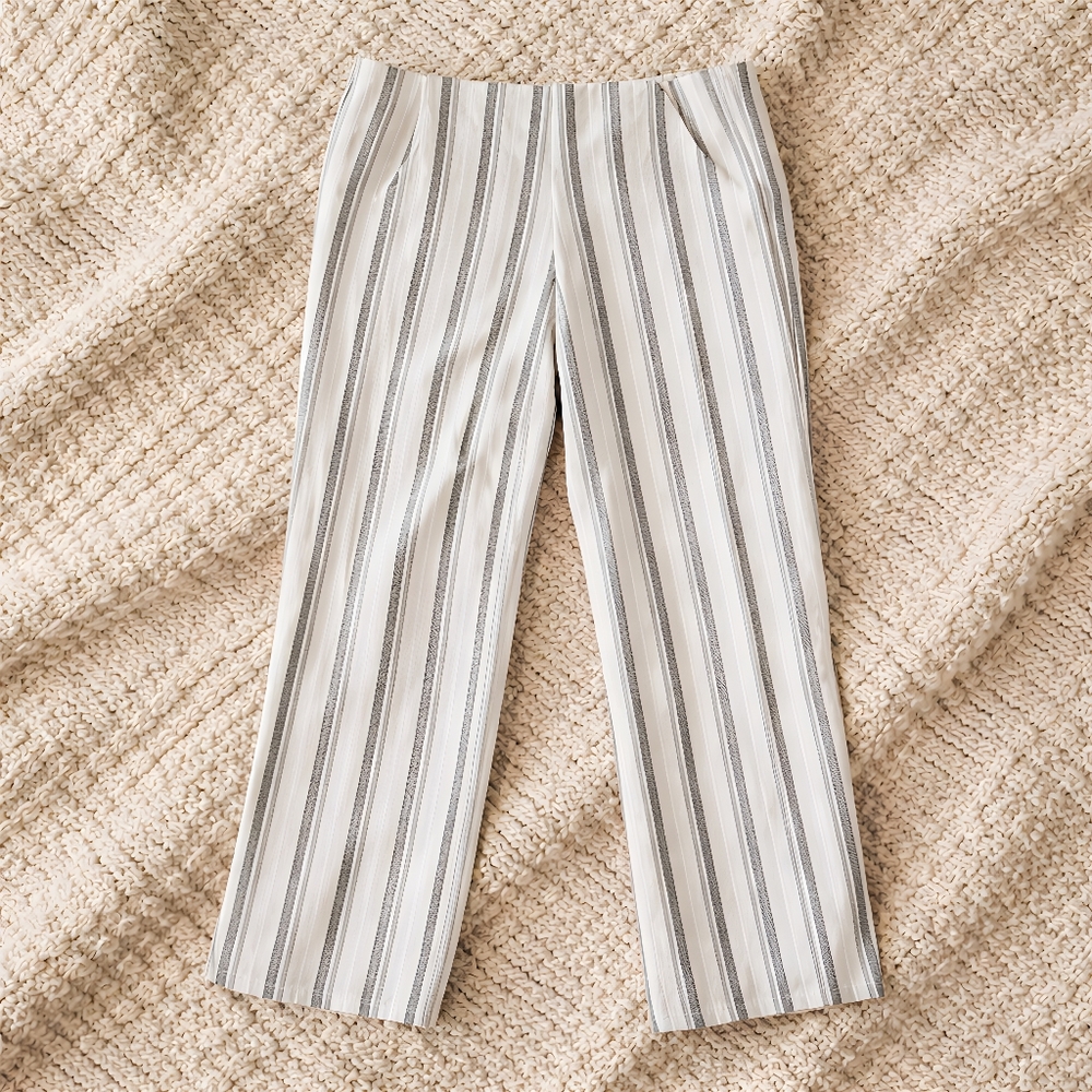 Beige Northern reflections Elastic Waist Capris Women's Size Medium.